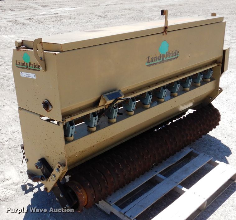 image for item IQ9561 Land Pride PS1572  seeder