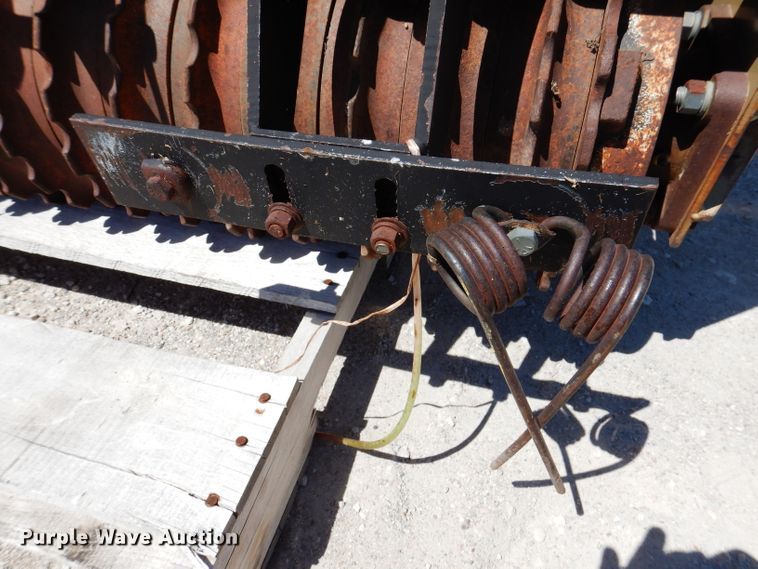 image for item IQ9561 Land Pride PS1572  seeder