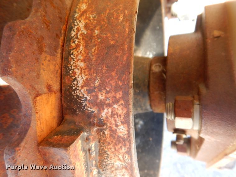 image for item IQ9561 Land Pride PS1572  seeder