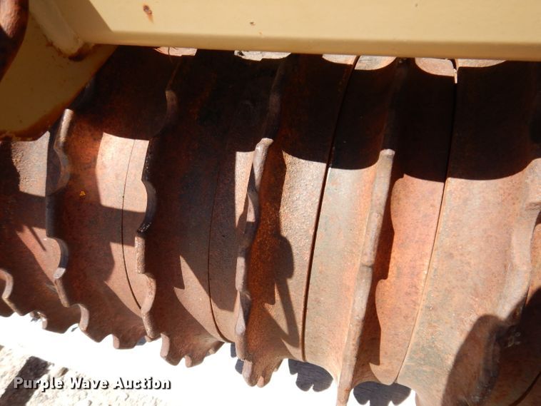 image for item IQ9561 Land Pride PS1572  seeder