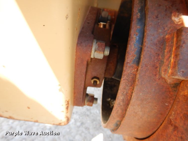 image for item IQ9561 Land Pride PS1572  seeder