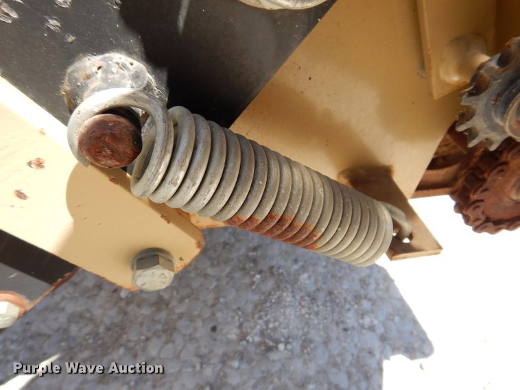 image for item IQ9561 Land Pride PS1572  seeder