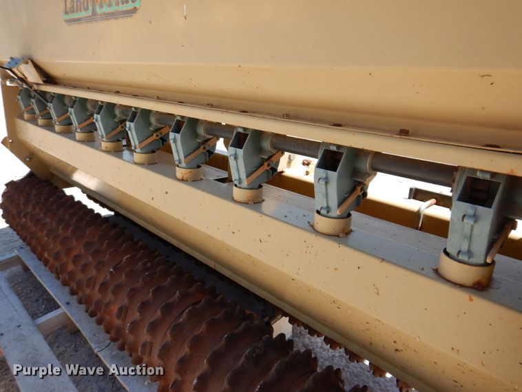 image for item IQ9561 Land Pride PS1572  seeder