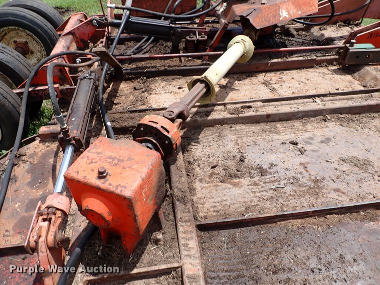 image for item IV9329 BMB  batwing mower