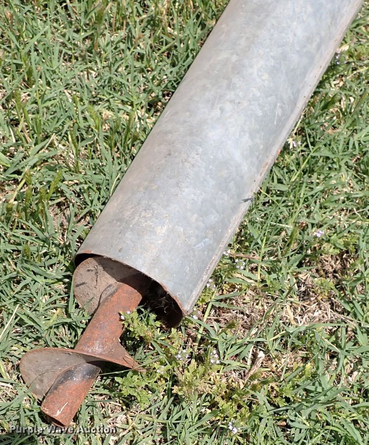 image for item IV9330 Huskee  gravity wagon