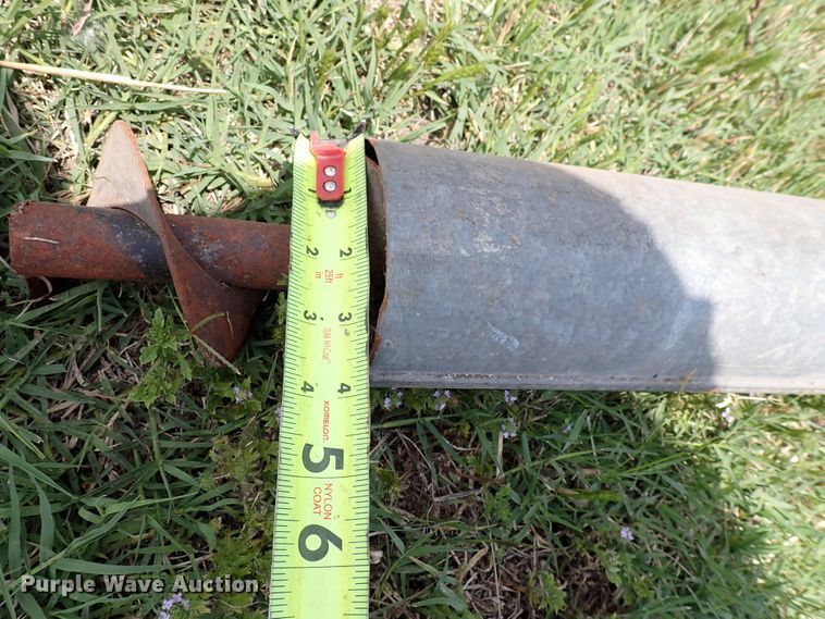 image for item IV9330 Huskee  gravity wagon