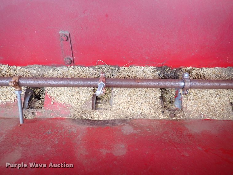 image for item IV9332 International Harvester  seeder
