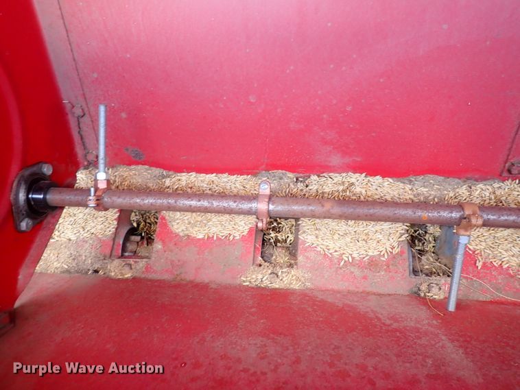 image for item IV9332 International Harvester  seeder