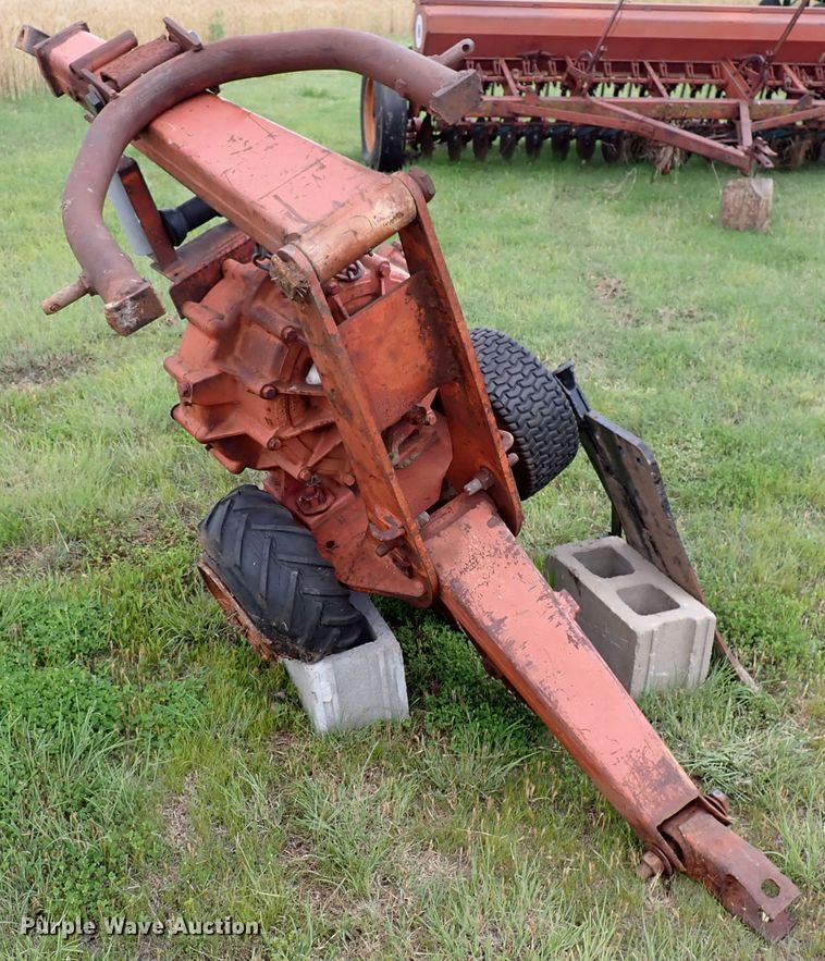 image for item IV9333 Ditch Witch  vibratory plow