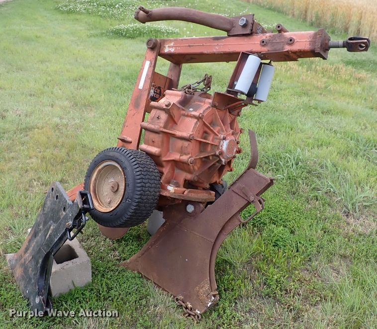 image for item IV9333 Ditch Witch  vibratory plow