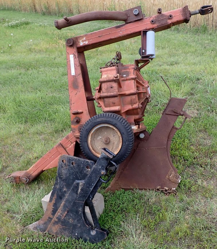 image for item IV9333 Ditch Witch  vibratory plow