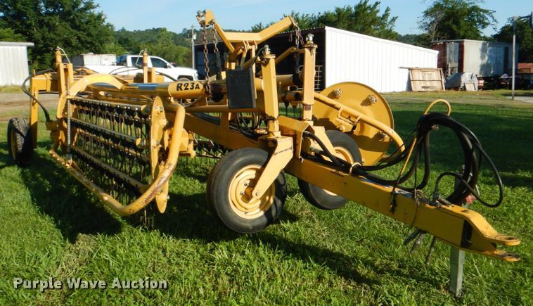 image for item IY9483 Vermeer R23A  hay rake