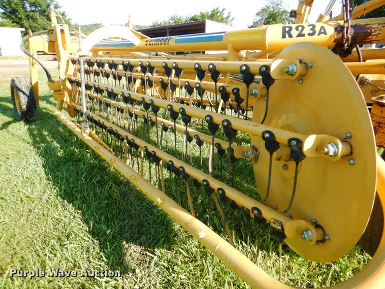 image for item IY9483 Vermeer R23A  hay rake