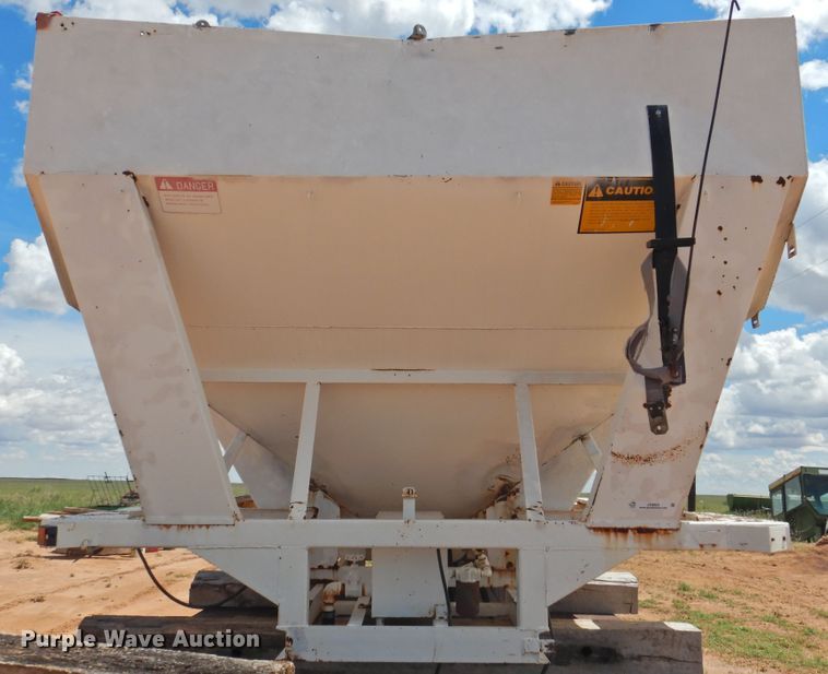 image for item JX9923 Tyler M10S  seed tender