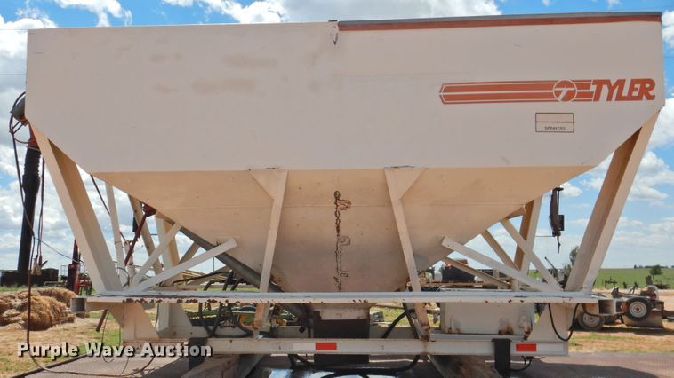 image for item JX9923 Tyler M10S  seed tender