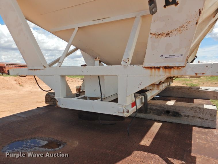 image for item JX9923 Tyler M10S  seed tender