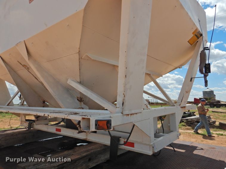 image for item JX9923 Tyler M10S  seed tender