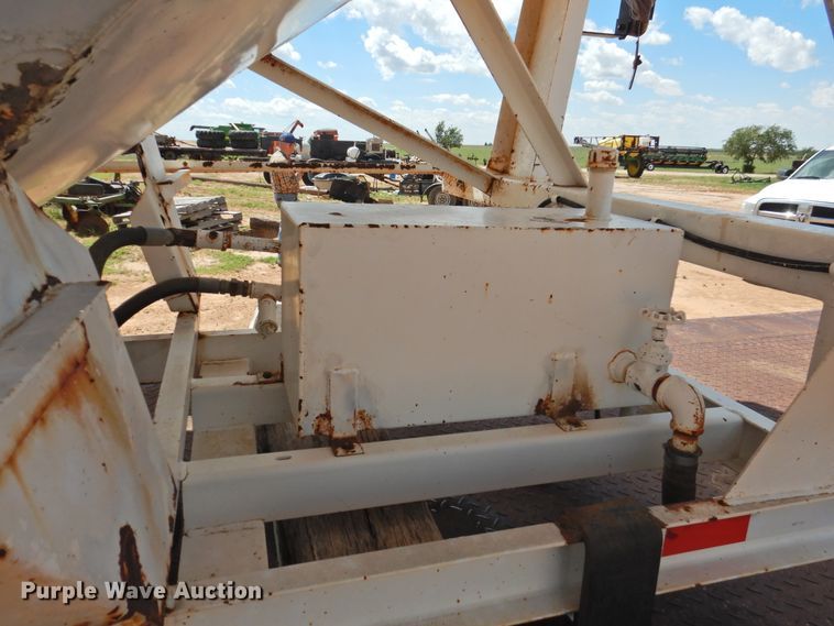 image for item JX9923 Tyler M10S  seed tender