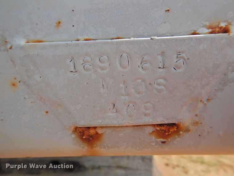 image for item JX9923 Tyler M10S  seed tender