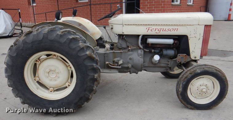image for item JY9947 Ferguson F40  tractor