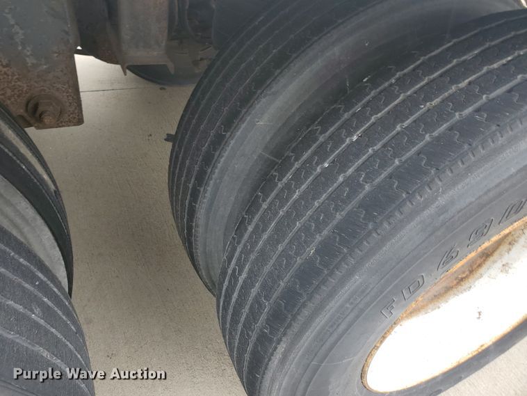 image for item DI5168 2000 Wabash  dry van trailer