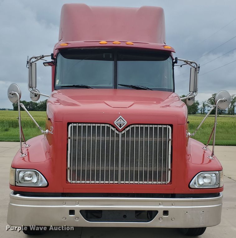 image for item DI5169 2007 International 9400i  semi truck