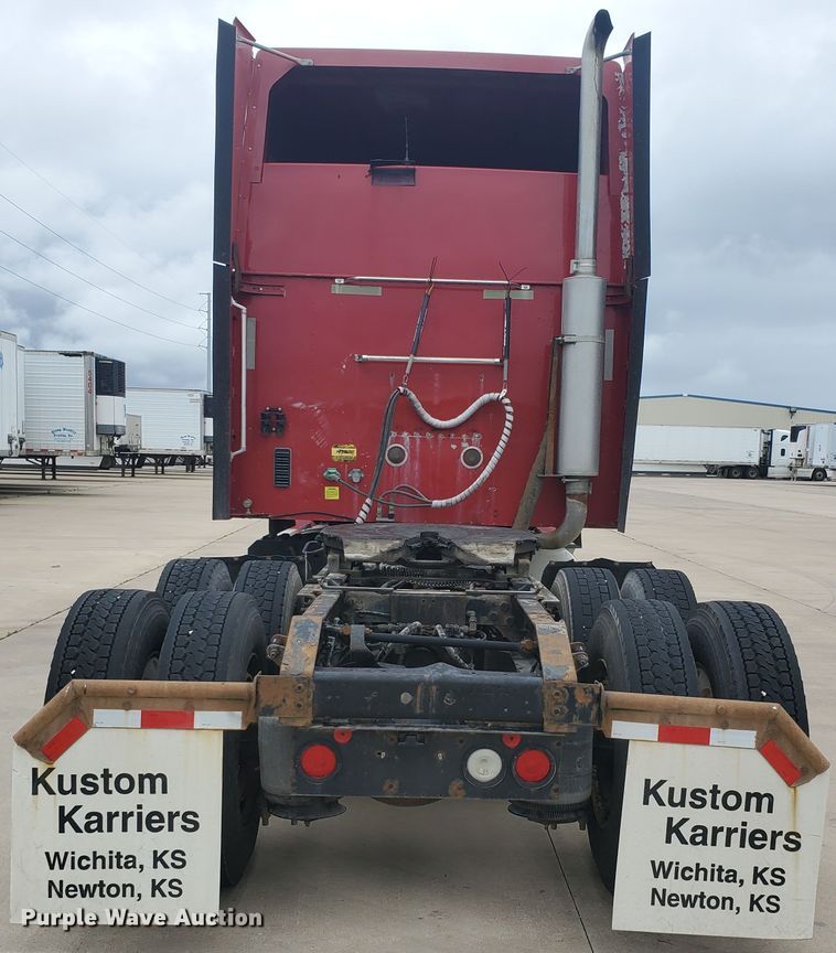 image for item DI5169 2007 International 9400i  semi truck