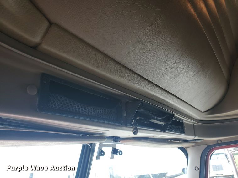 image for item DI5169 2007 International 9400i  semi truck