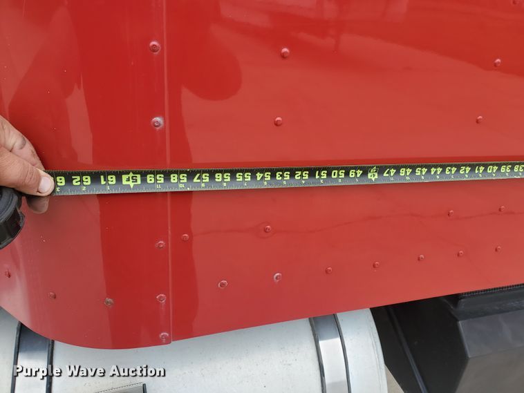 image for item DI5169 2007 International 9400i  semi truck