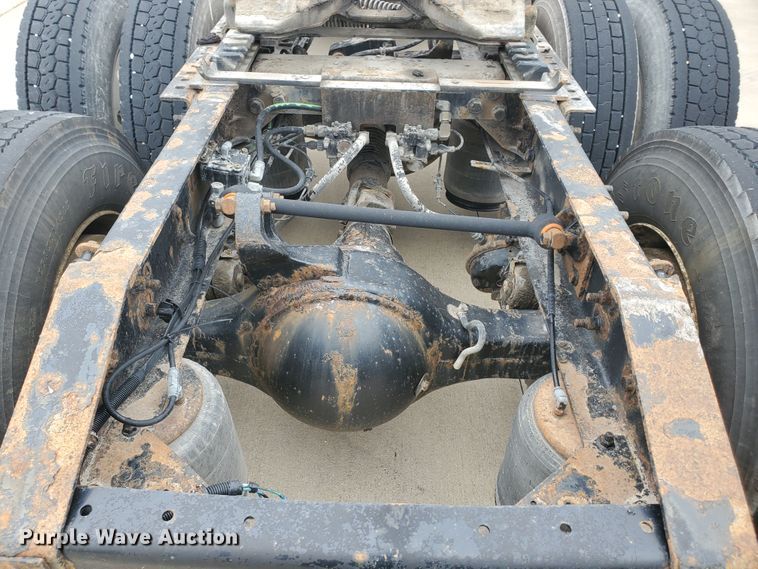 image for item DI5169 2007 International 9400i  semi truck