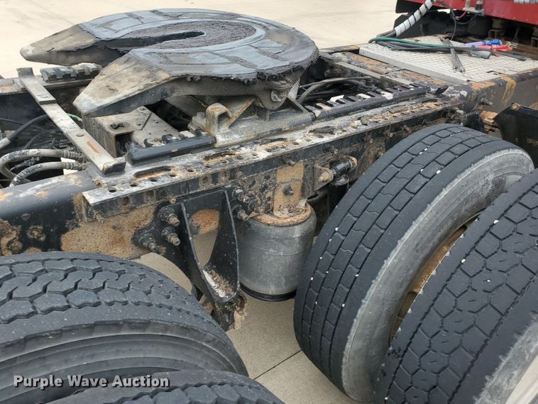 image for item DI5169 2007 International 9400i  semi truck