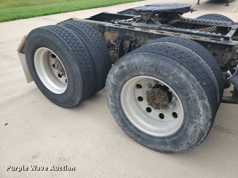 image for item DI5169 2007 International 9400i  semi truck