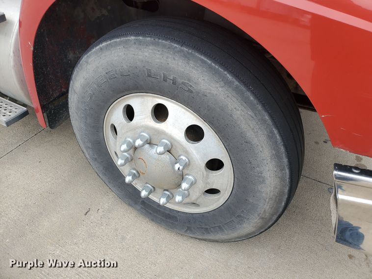 image for item DI5169 2007 International 9400i  semi truck