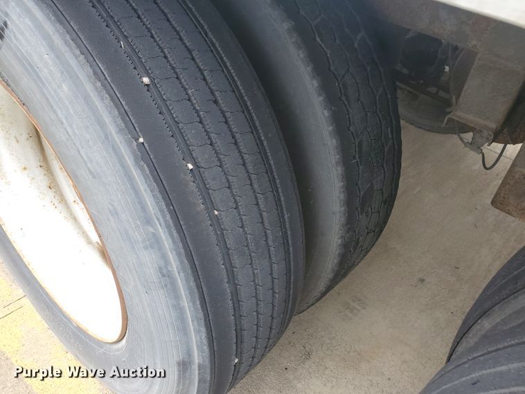 image for item DI5170 2000 Wabash  dry van trailer