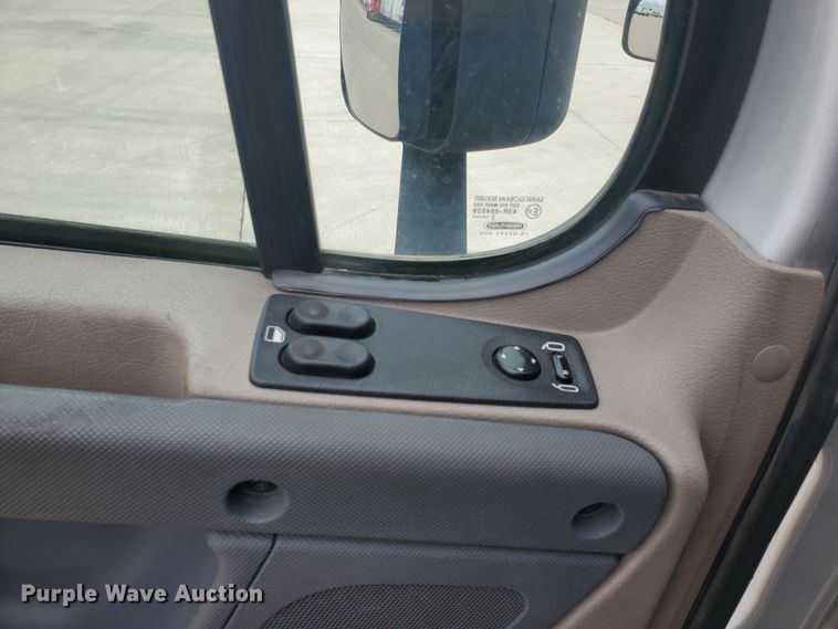 image for item DI5171 2014 Freightliner Cascadia  semi truck