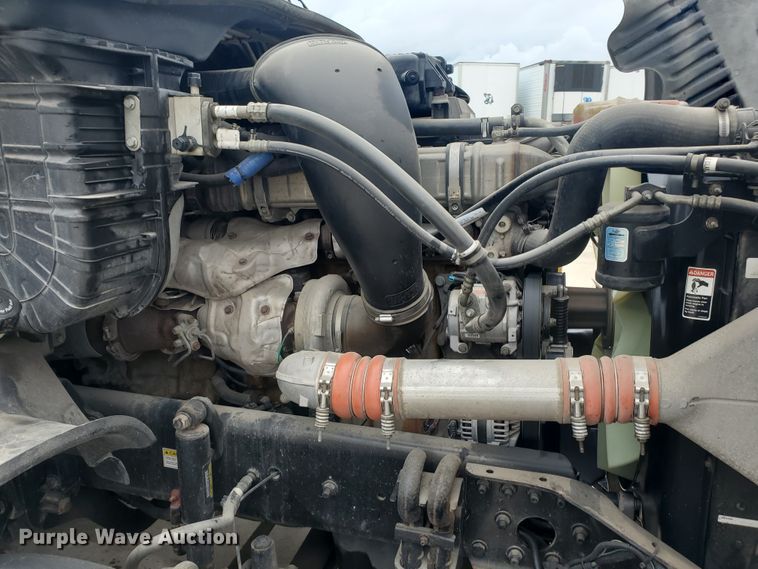 image for item DI5171 2014 Freightliner Cascadia  semi truck