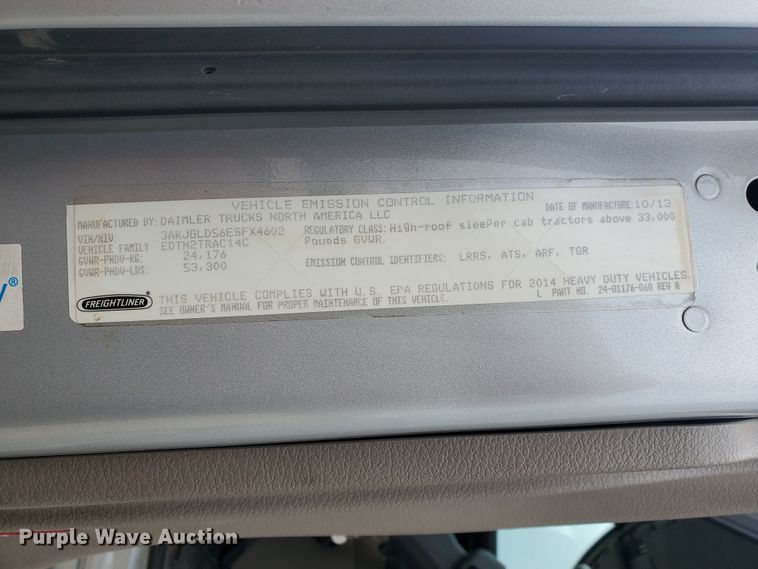 image for item DI5171 2014 Freightliner Cascadia  semi truck