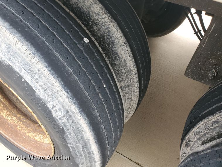 image for item DI5172 2006 Utility VS2RA  refrigerated van trailer