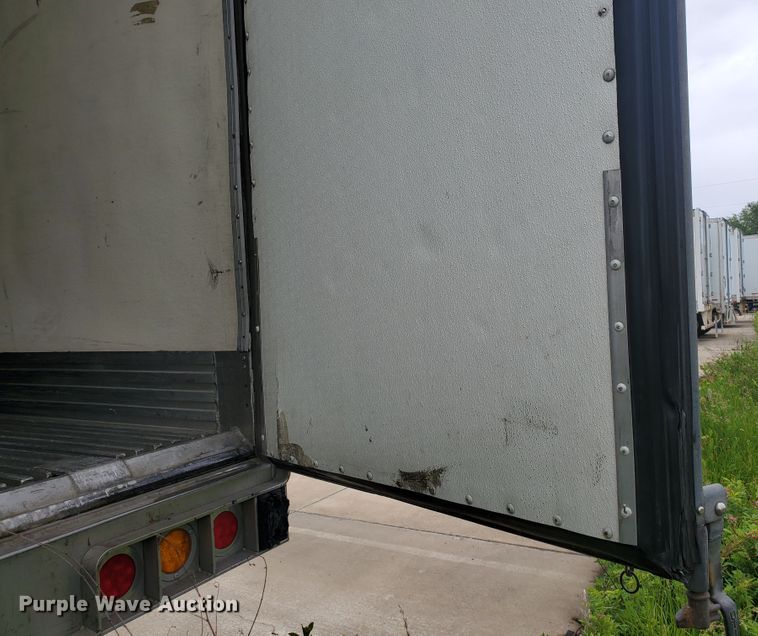 image for item DI5173 2006 Utility VS2RA  refrigerated van trailer