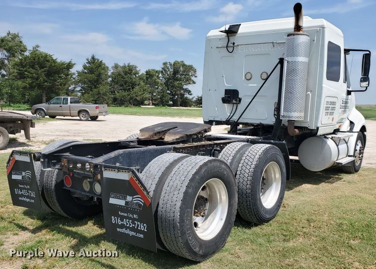 image for item DI5197 2013 International ProStar Plus  semi truck