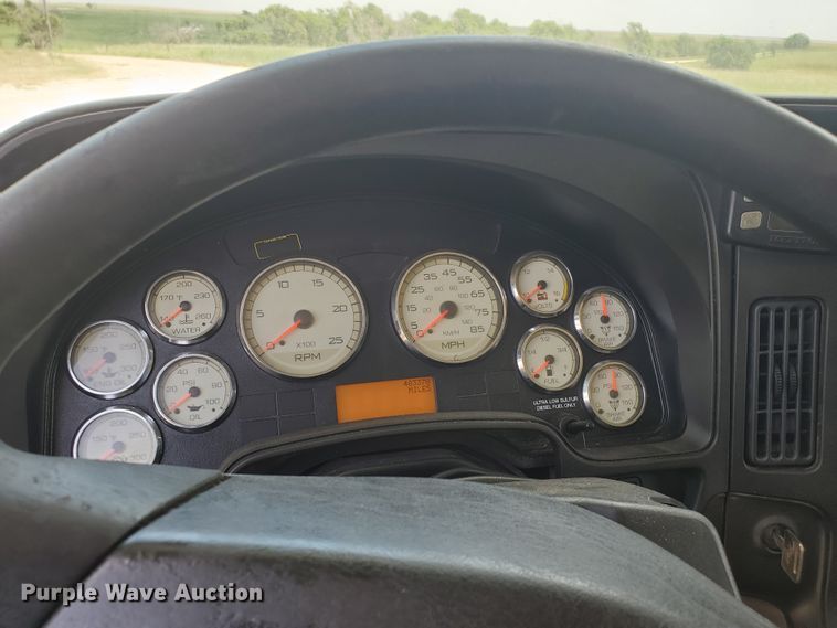 image for item DI5197 2013 International ProStar Plus  semi truck