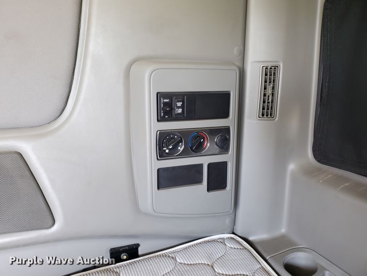 image for item DI5197 2013 International ProStar Plus  semi truck