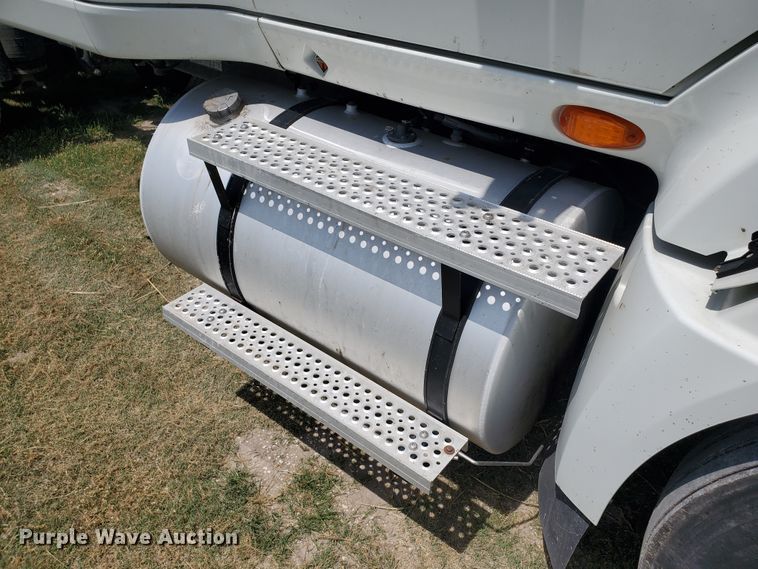 image for item DI5197 2013 International ProStar Plus  semi truck