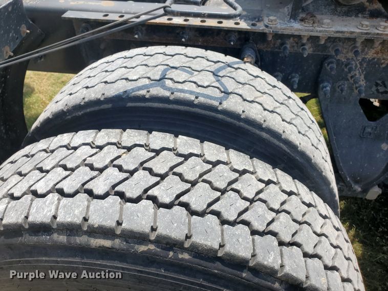 image for item DI5197 2013 International ProStar Plus  semi truck