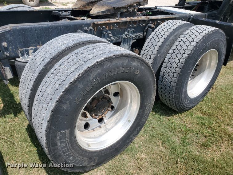 image for item DI5197 2013 International ProStar Plus  semi truck