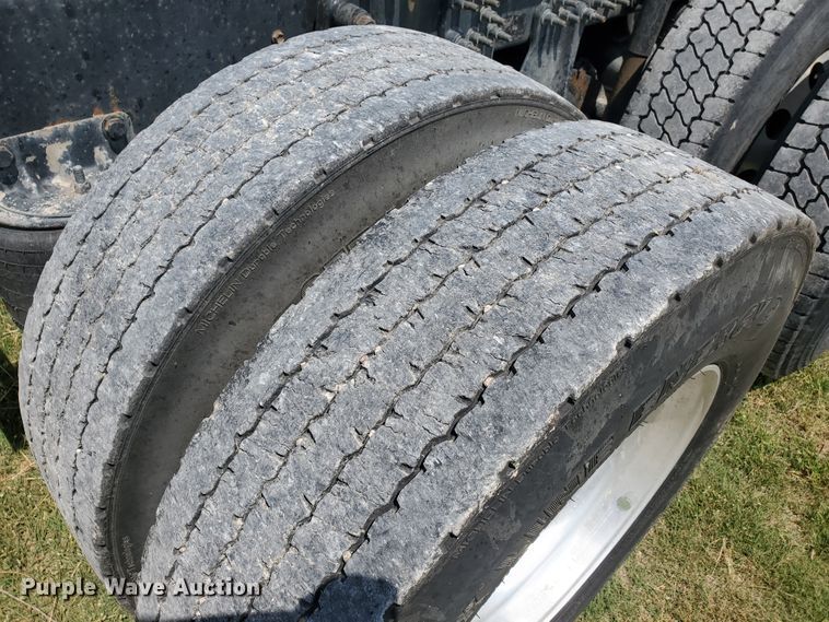 image for item DI5197 2013 International ProStar Plus  semi truck