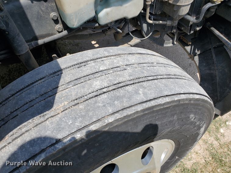 image for item DI5197 2013 International ProStar Plus  semi truck