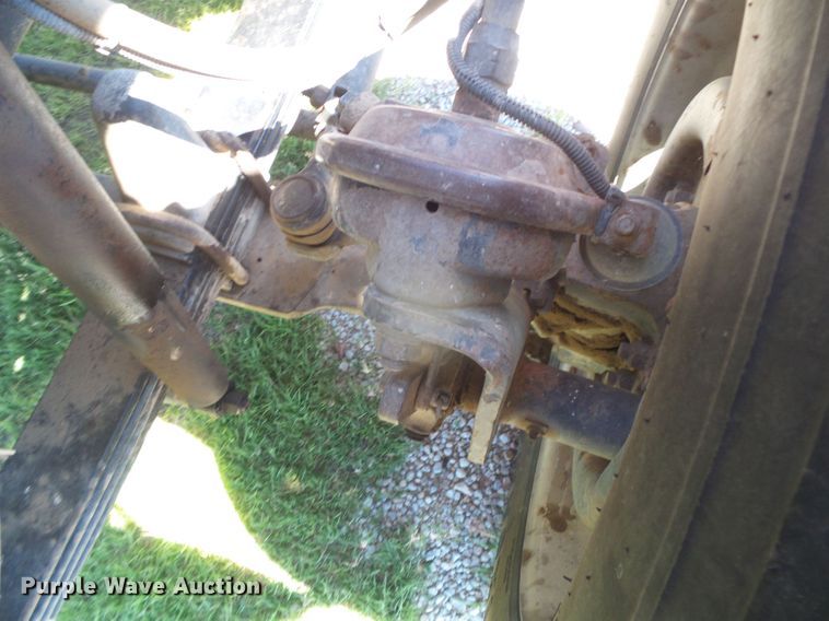 image for item DI5647 1984 Kenworth W900  semi truck