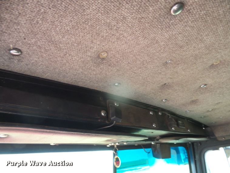 image for item DI5647 1984 Kenworth W900  semi truck