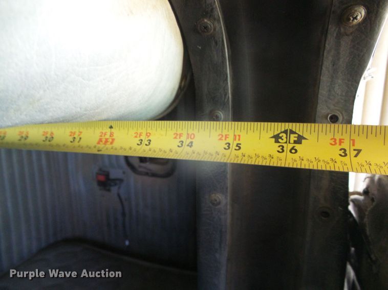 image for item DI5647 1984 Kenworth W900  semi truck